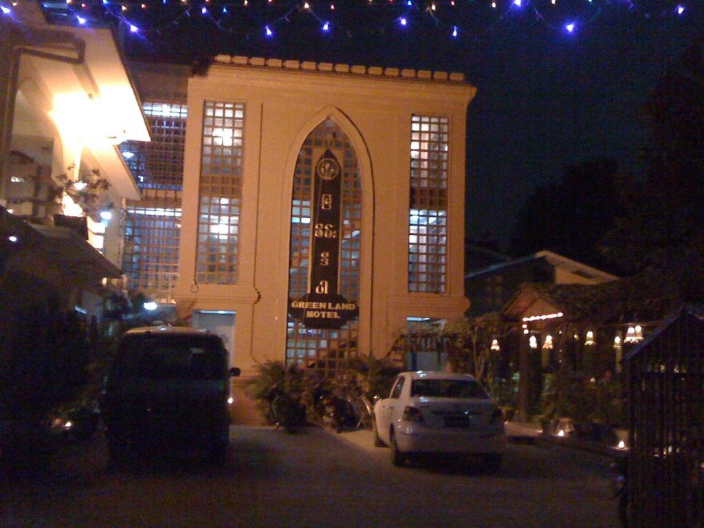 Green Land Motel Bagan Bagian luar foto