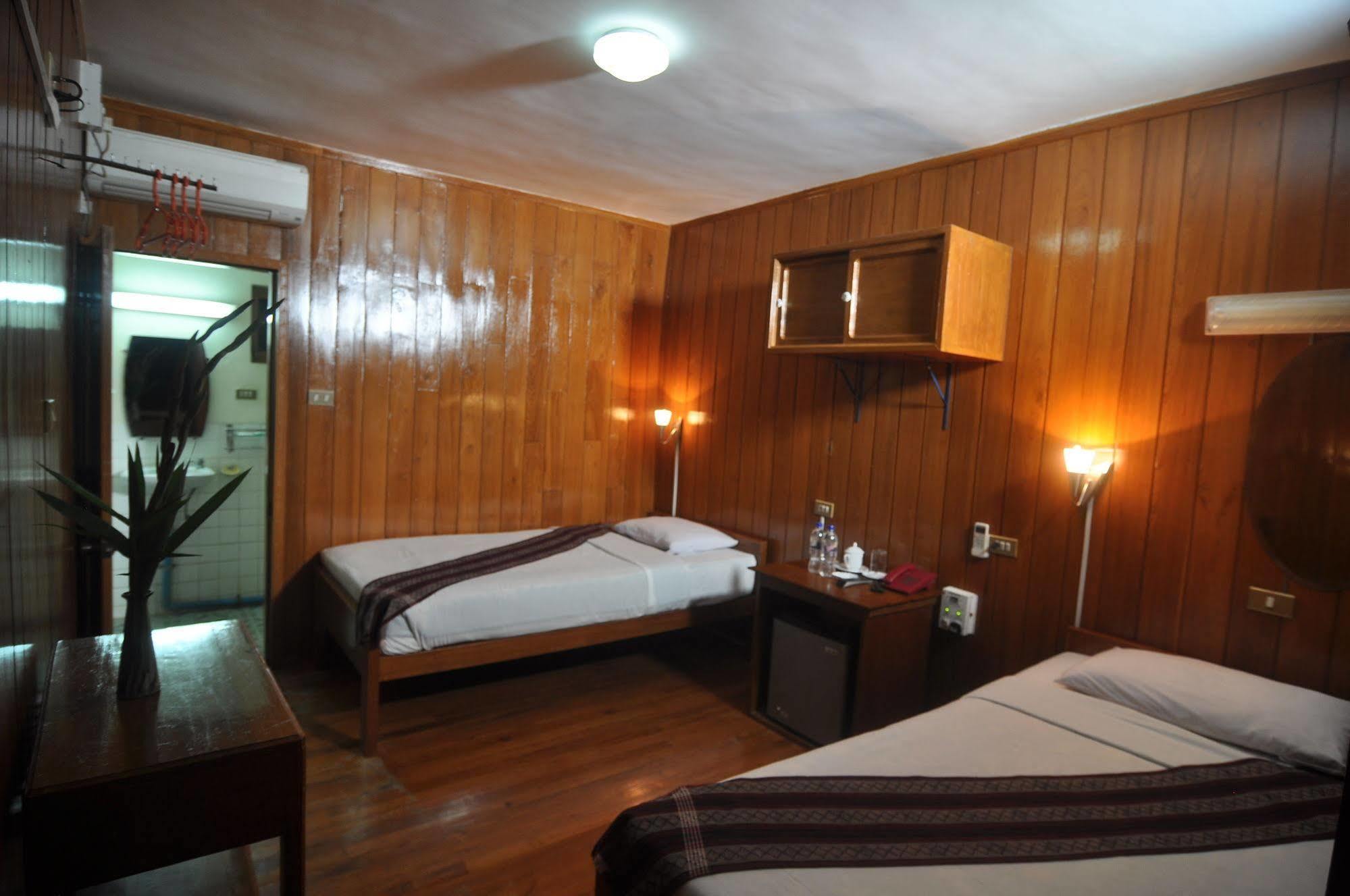 Green Land Motel Bagan Bagian luar foto